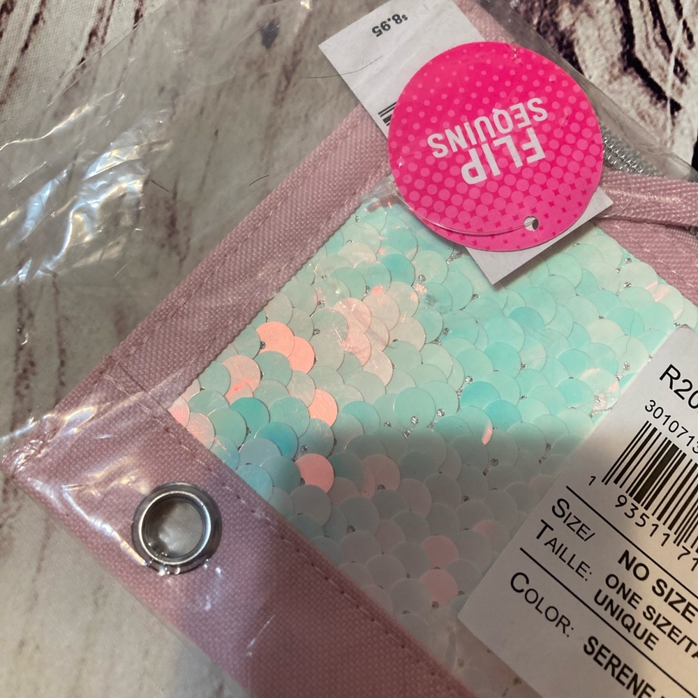 Children’s place sequin pencil case-NEW